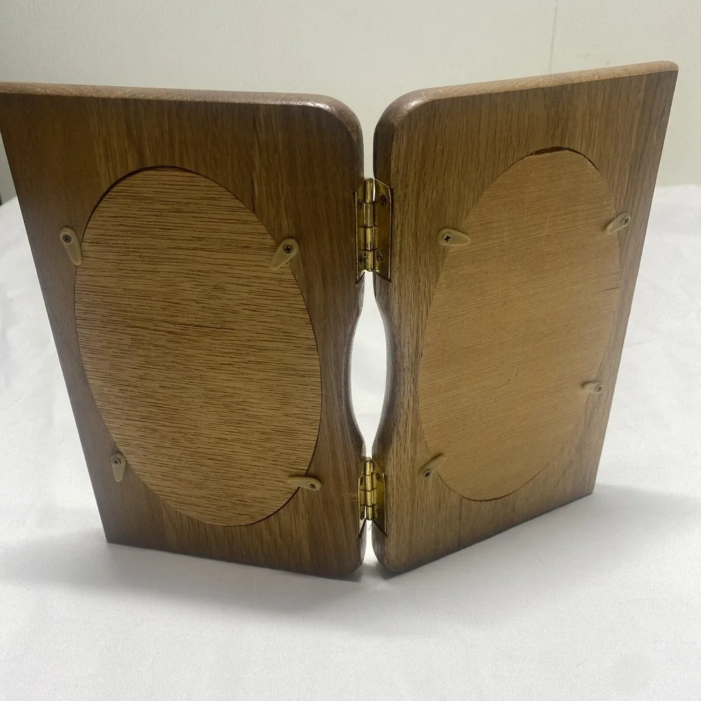 VINTAGE CARVED WOODEN DOUBLE PHOTO FRAME HINGED FITS 3.5 X 6